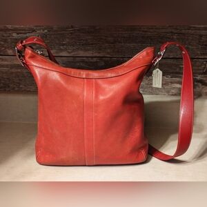Vintage Coach 9188 Beautiful Red Gallery Shoulder Bag 2003
